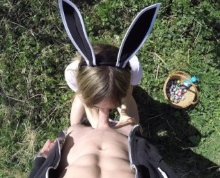 Tojásszedés után jöhetett egy kis szex